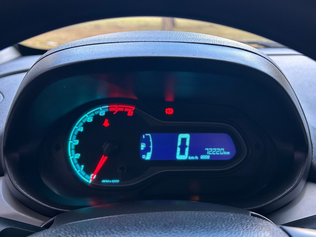 Chevrolet Onix LT 1.4 Extra Full | Permuta / Financia Chevrolet Onix LT 1.4 Extra Full | Permuta / Financia