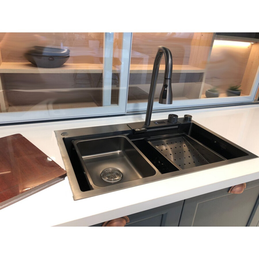 Pileta Simple con Griferia Black 75 x 46 cm Pileta Simple con Griferia Black 75 x 46 cm