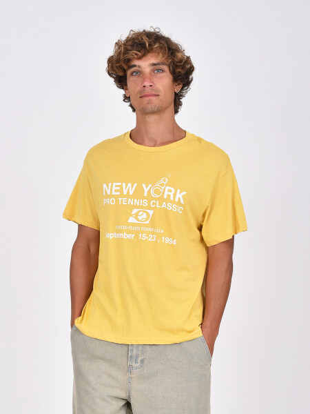 REMERA CLUB MOSTAZA
