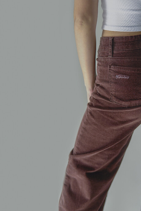 Pantalon Pulau Pana Marrón