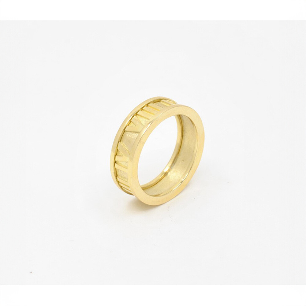 Anillo En Oro 18K Con Numeros Romanos Anillo En Oro 18K Con Numeros Romanos