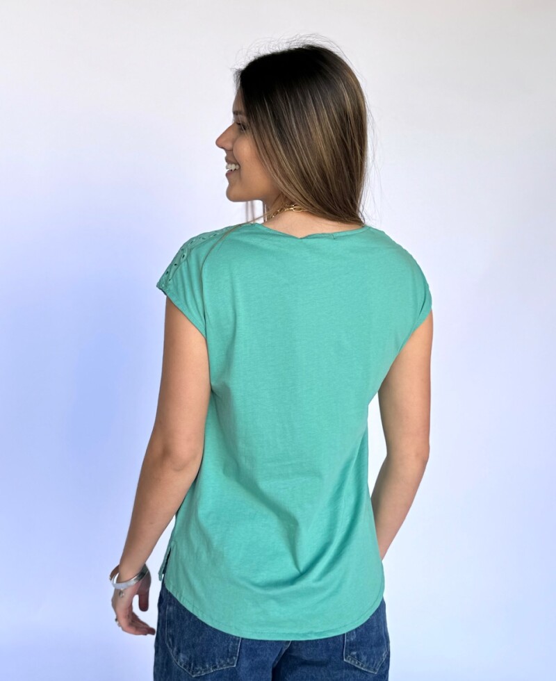 Blusa broderie verde