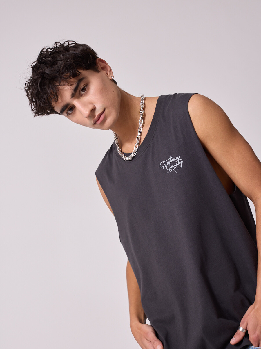 MUSCULOSA RUNDA DIXIE Gris Oscuro