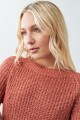 Sweater cinta con ruedo curvo lacre