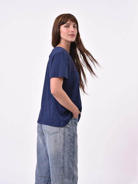 REMERA GENOVA AZUL OSCURO