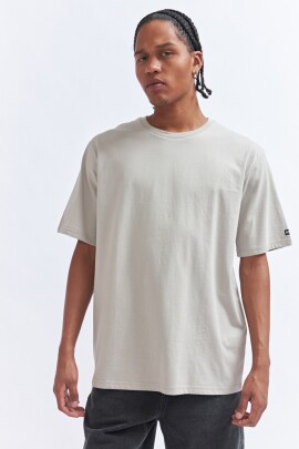 REMERA LOOK GRIS