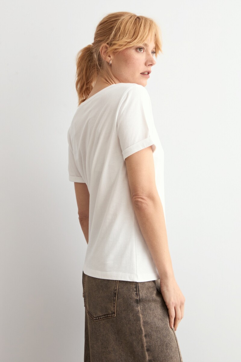 Remera escote en V blanco