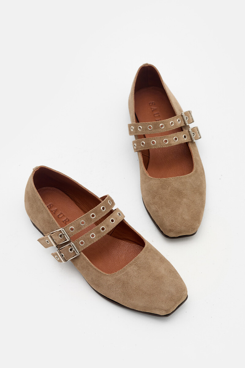 Ballerina Mimi Vison