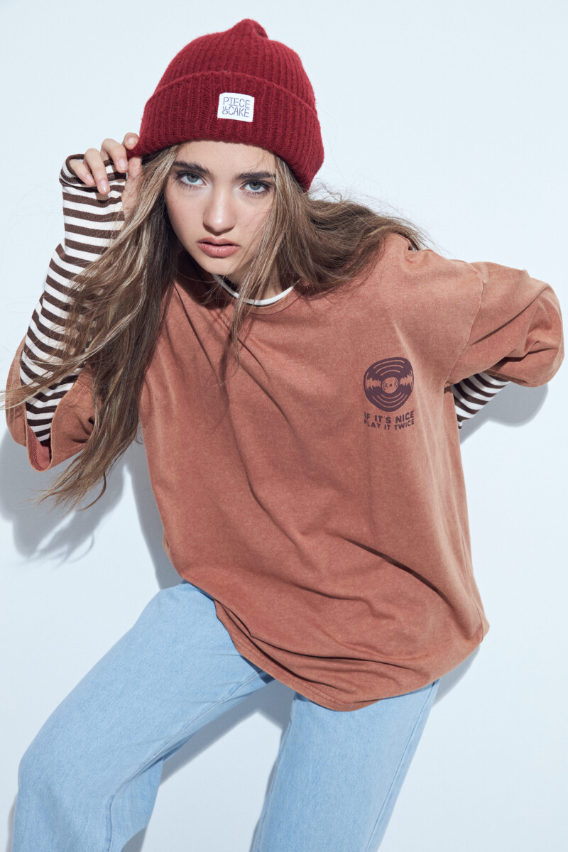 REMERA FRAXINUS Ladrillo