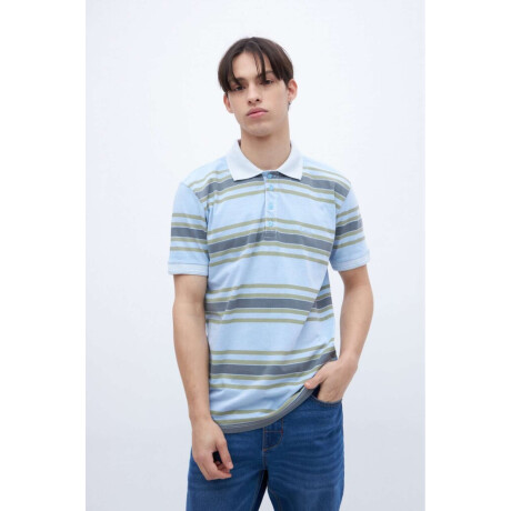 Remera polo Casper Celeste