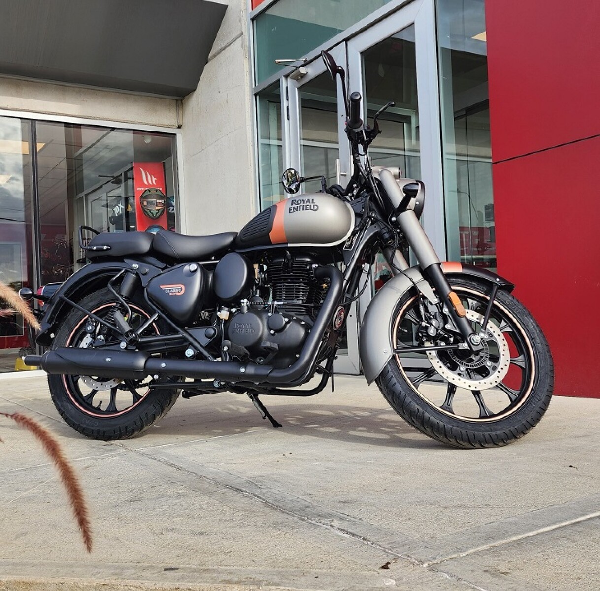Royal Enfield Classic 350 - Gris - Reserva 