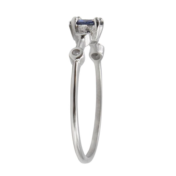 Anillo Astra de oro blanco 18k con zafiro y brillantes Anillo Astra de oro blanco 18k con zafiro y brillantes