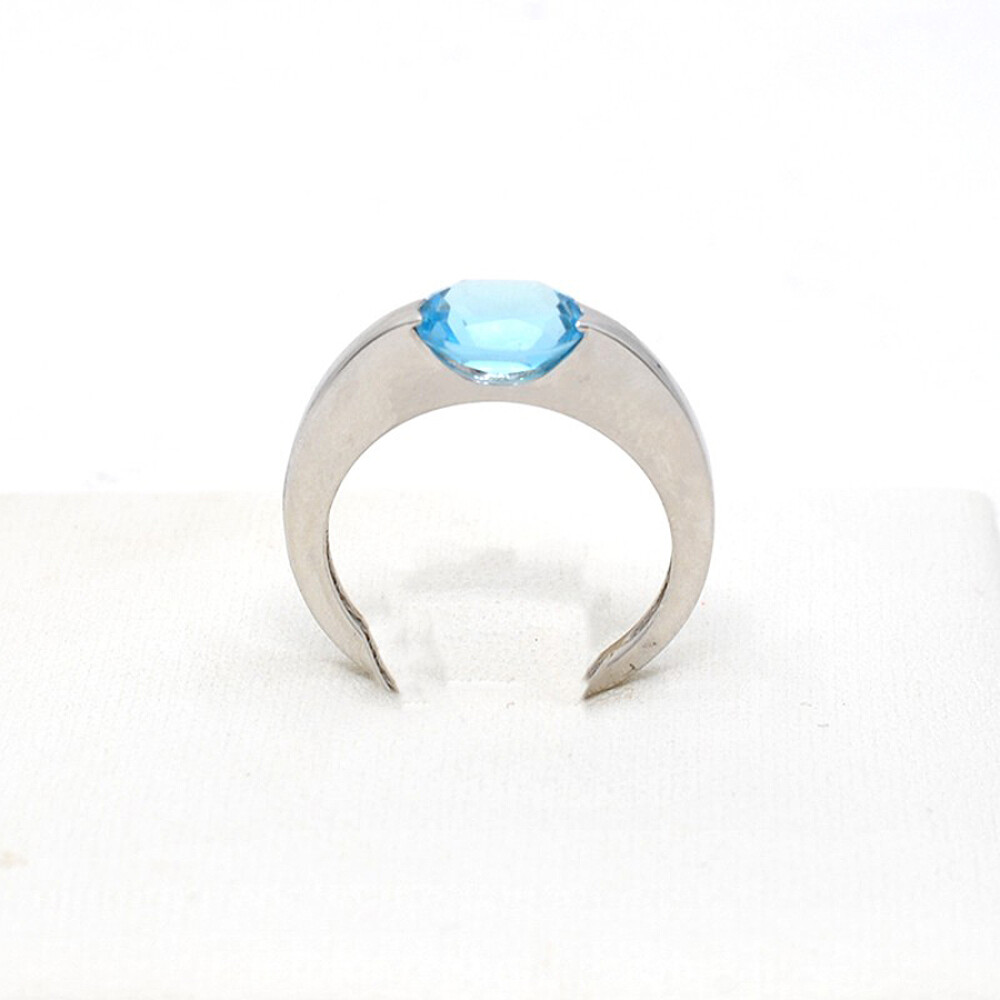 Anillo En Oro 18K Blanco Y Topacio Anillo En Oro 18K Blanco Y Topacio