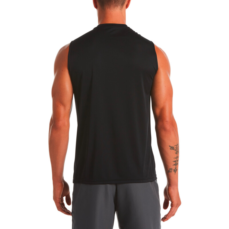 Remera Nike Essential de Hombre Negro
