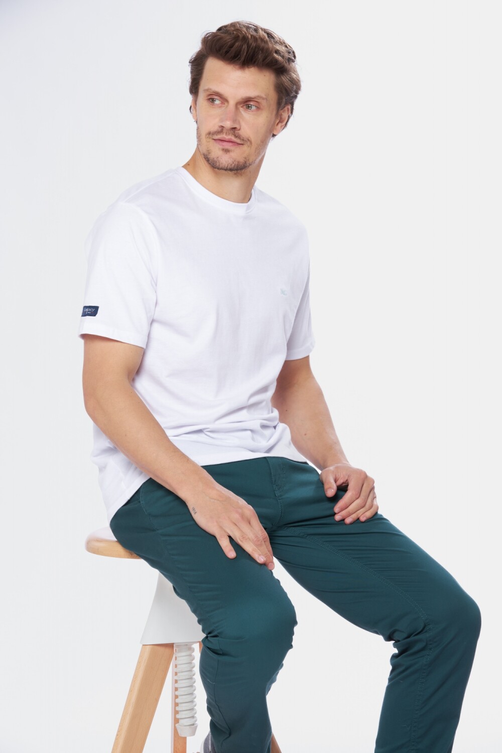 PANTALÓN CON MEDIA CINTURA ELASTIZADA Verde