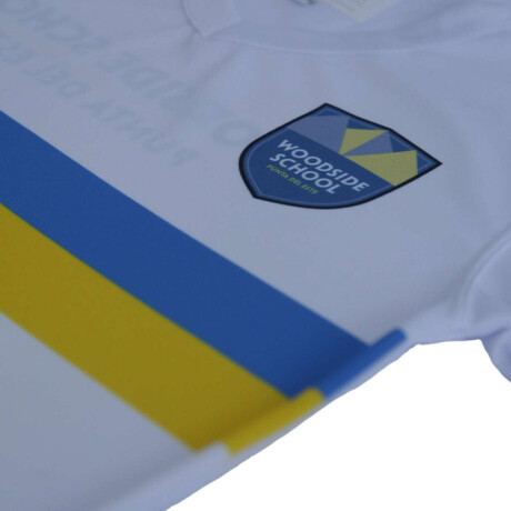 Remera deportiva Woodside School
