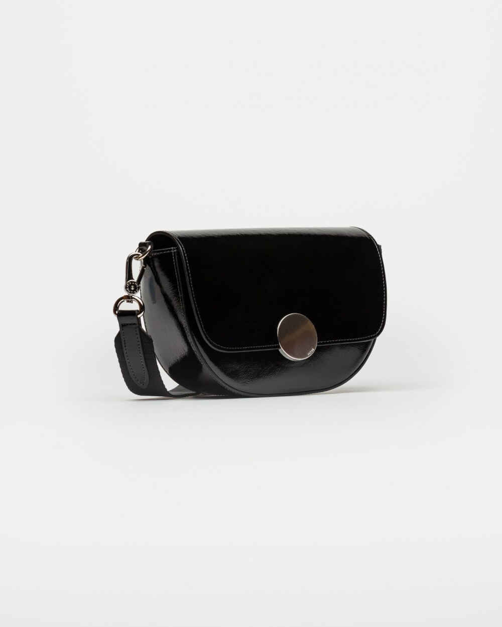 Bandolera The Circle En Cuero Charol Arrugado Negro