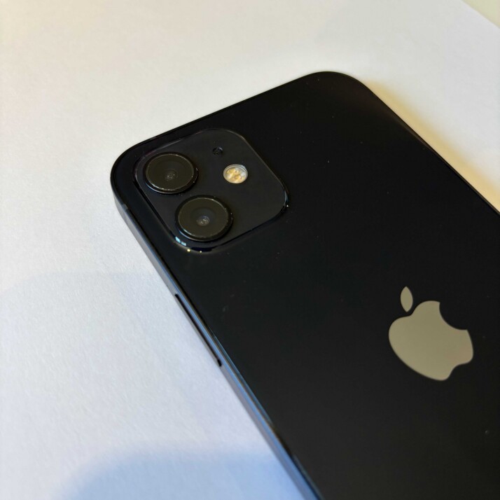 iPhone 12 128 GB - Midnight iPhone 12 128 GB - Midnight