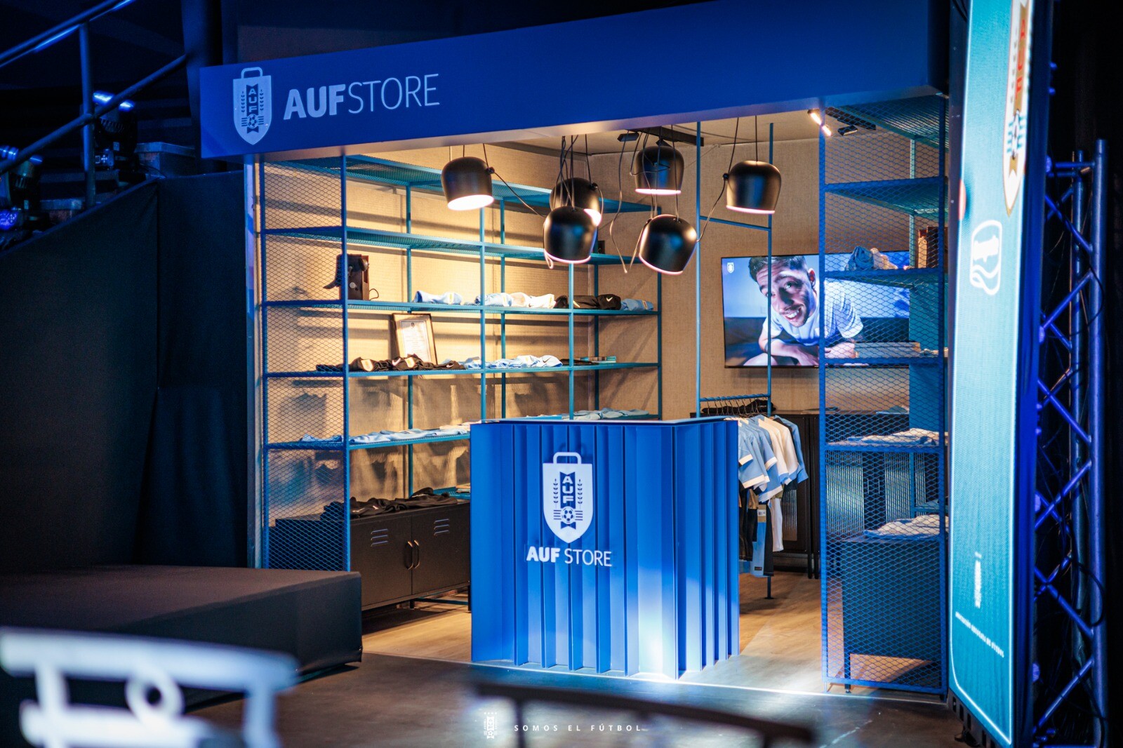 AUF Store - 1930 BAR