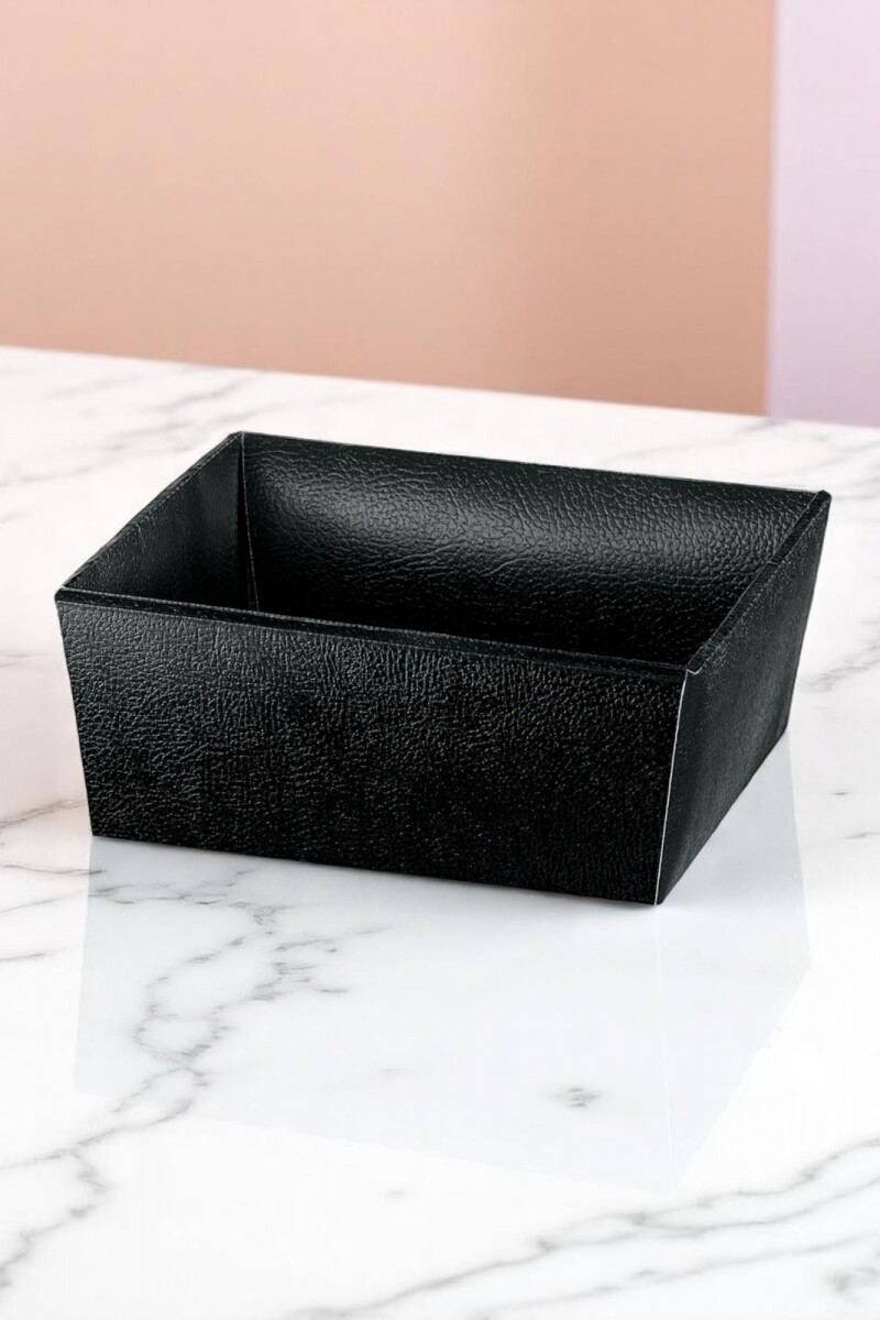 Bandeja conico 21x21x9 cm. - PELLE NERO 