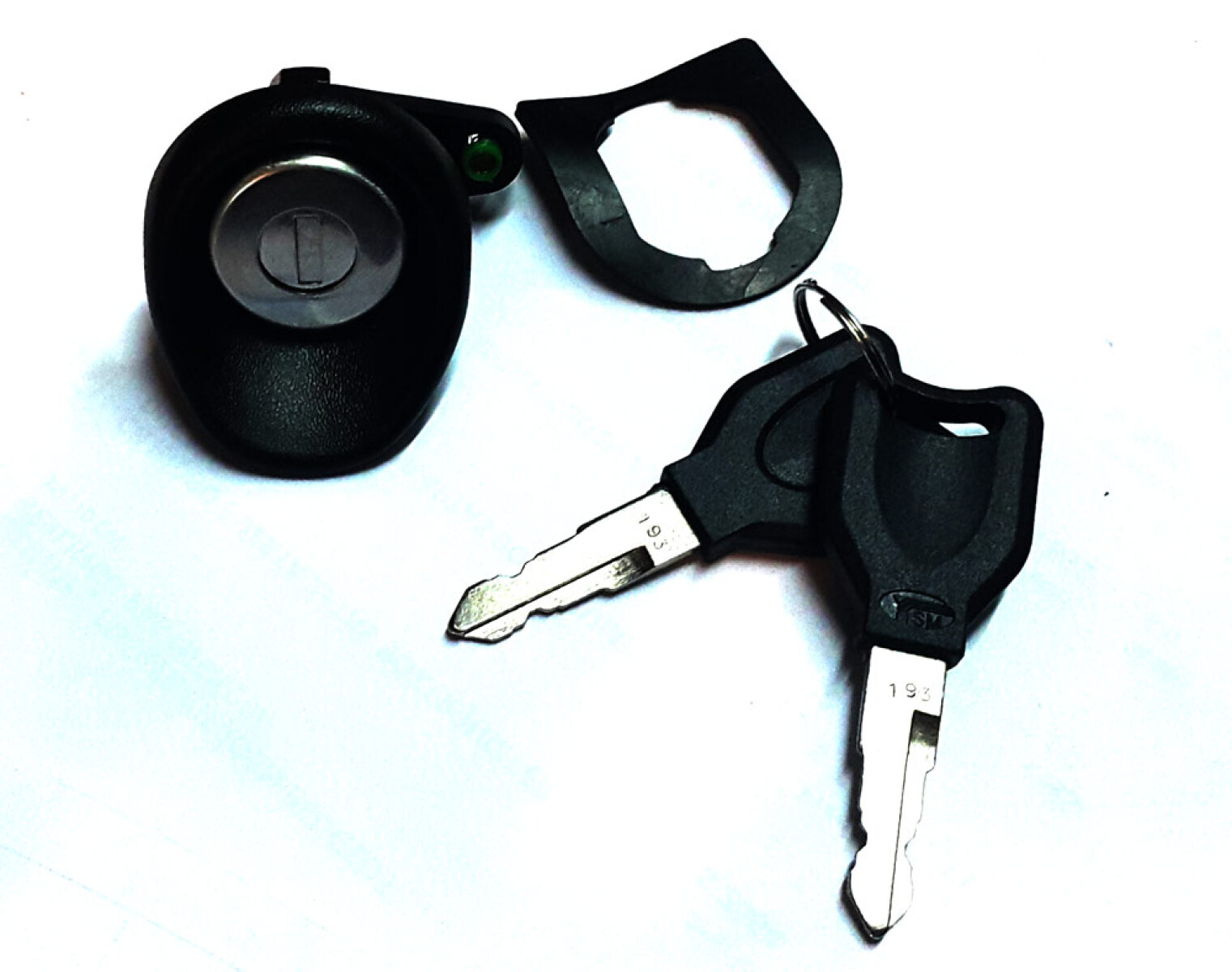CERRADURAS Y PARTES RENAULT CILINDRO BAUL C/LLAVE TWINGO I 7701367380 - 