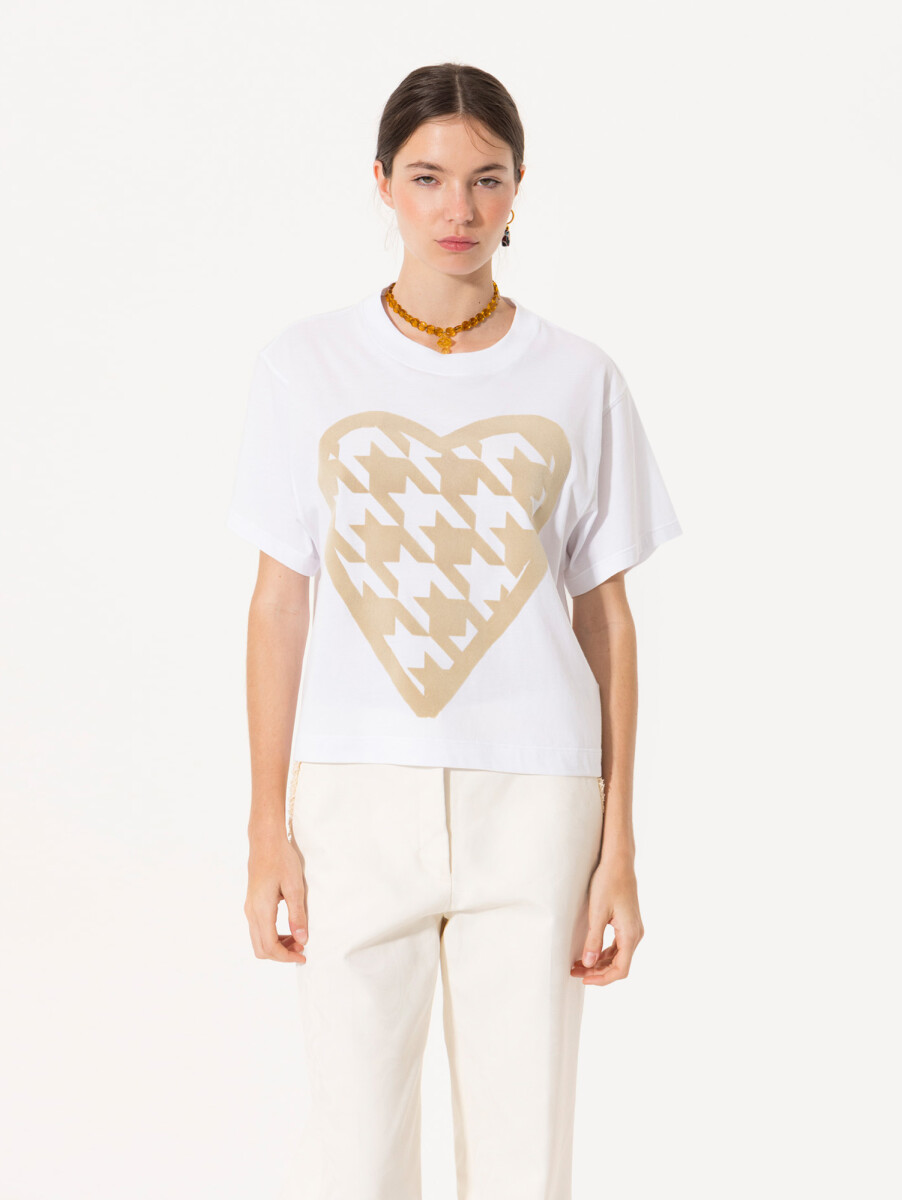 REMERA AMORE 