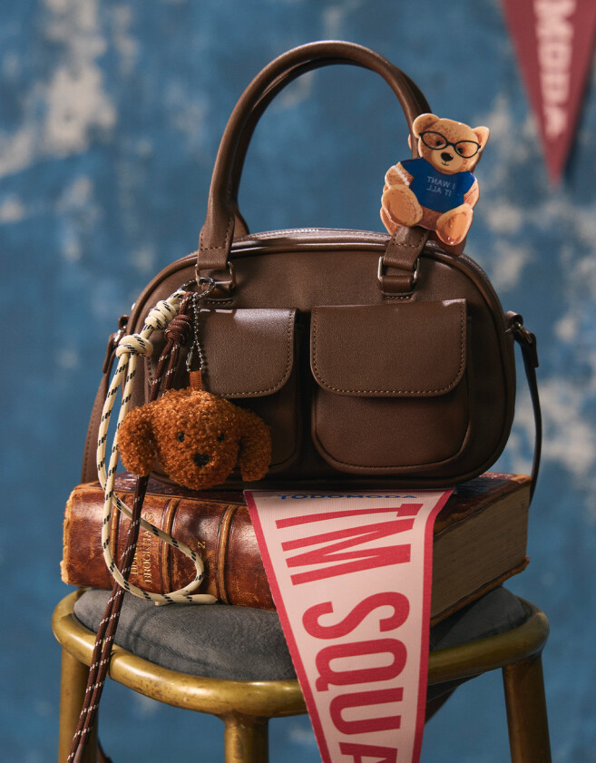 Bowling Cartera Bowling Con Charm - Marron Chocolate