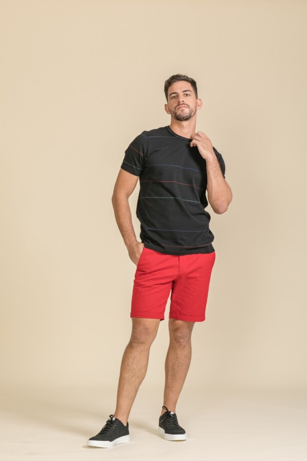 Bermuda de Gabardina. Rojo