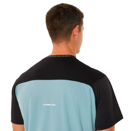REMERA ASICS RACE SS Light Blue & Black