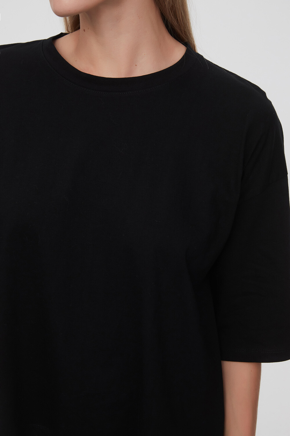 Remera Ahrnia Negro