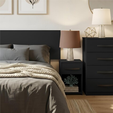 Combo Respaldo, 2 Mesas de Luz y Cómoda - MDP - Negro Combo Respaldo, 2 Mesas de Luz y Cómoda - MDP - Negro