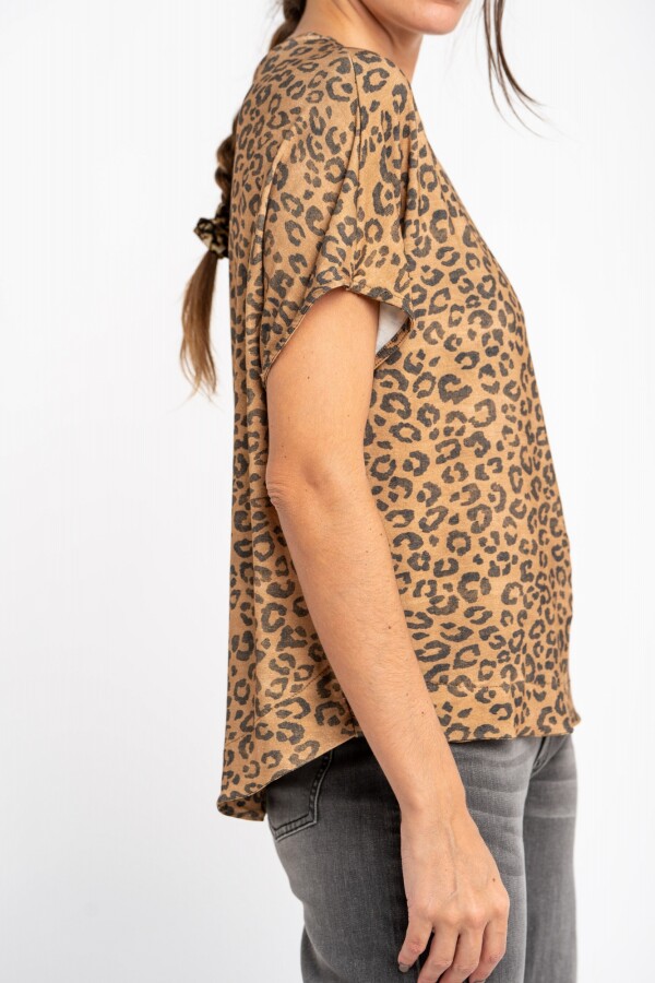Remera Print Marrón