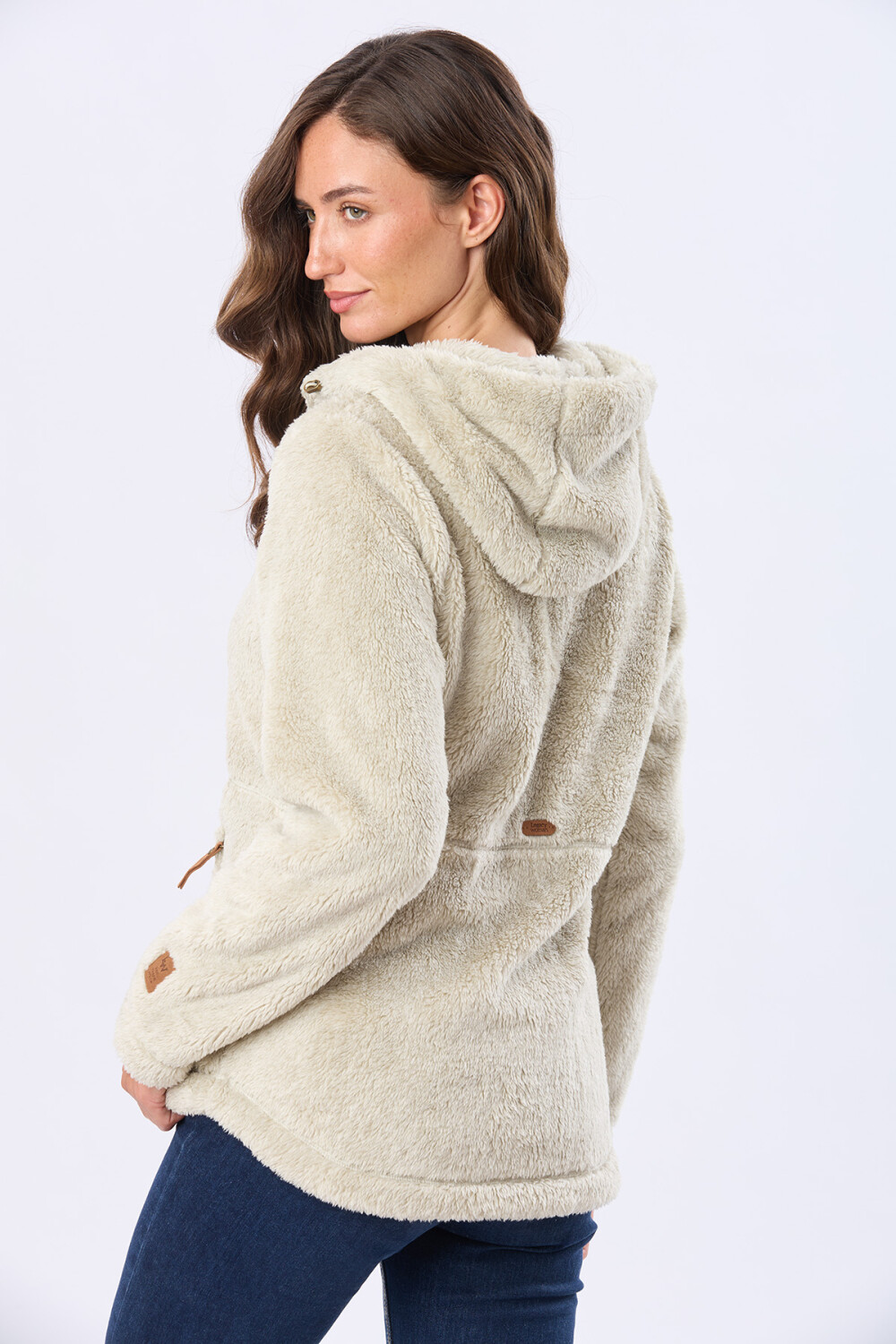 CAMPERA CON CAPUCHA SHERPA SUAVE Gris