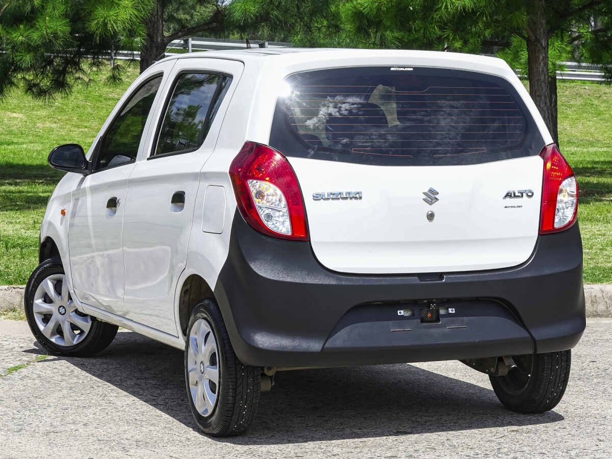 Suzuki Alto STD 800 Con Alarma | Permuta / Financia Suzuki Alto STD 800 Con Alarma | Permuta / Financia