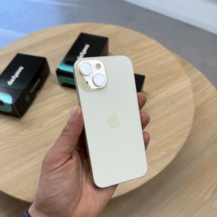 iPhone 15 128GB - Yellow iPhone 15 128GB - Yellow