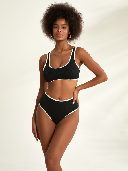TOP MINERVA NEGRO.