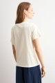 Remera flores de crochet crudo