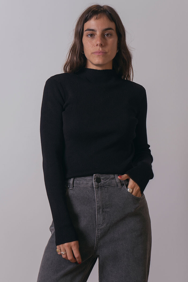 Poly Black