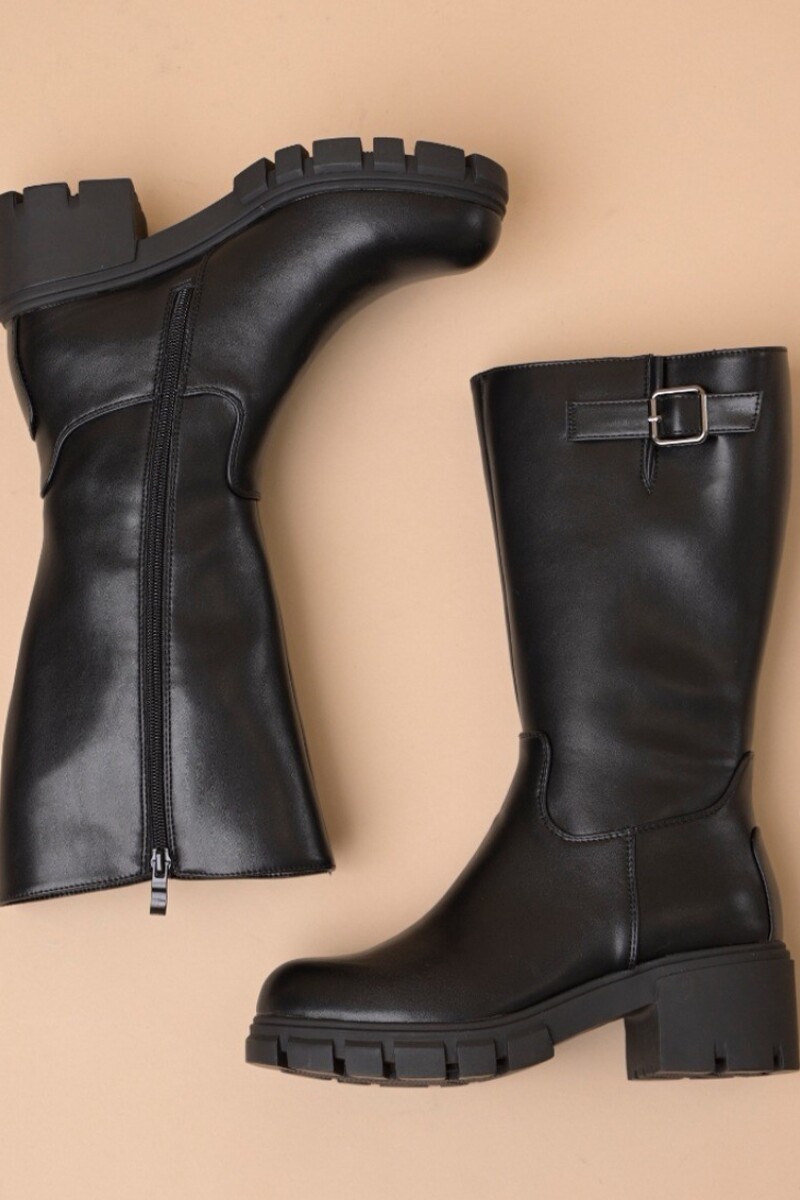 Bota Larga. Bota Larga.