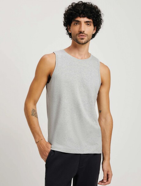 MUSCULOSA BÁSICA WORLD GRIS