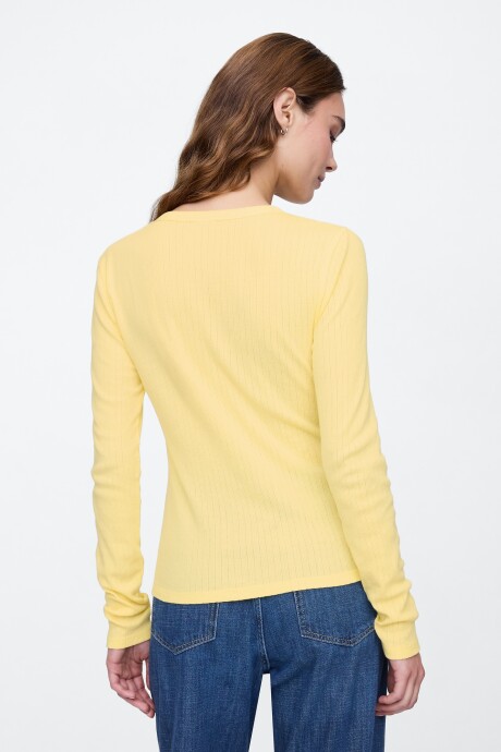 Remera Rib Pointelle Mujer Pale Banana 12-0824Tcx