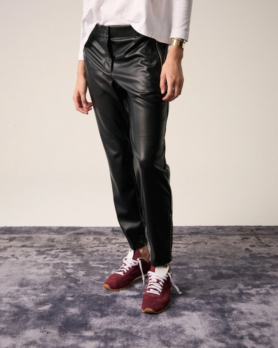 PANTALON STREET CUERO 