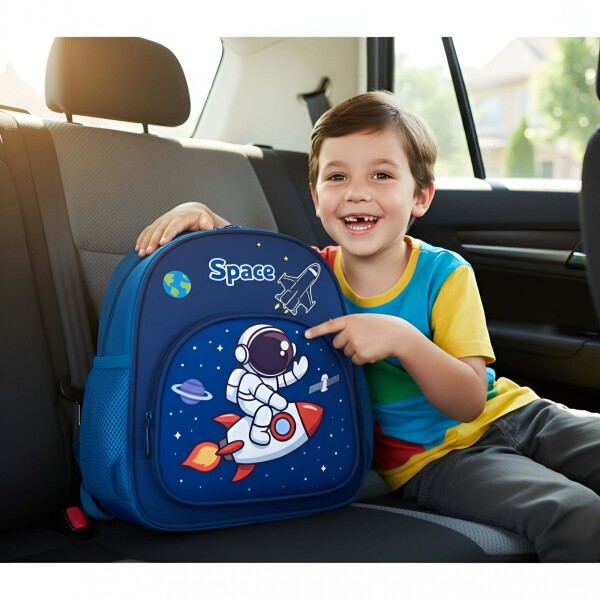 Mochila Escolar Reforzada 33x24cm 2 Bolsillos Astronauta Color Azul