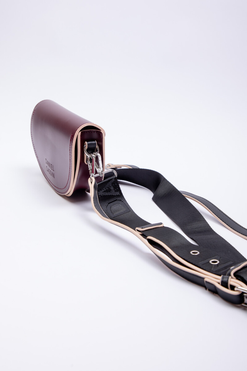 CARTERA OCCHIATO Bordó Merlot