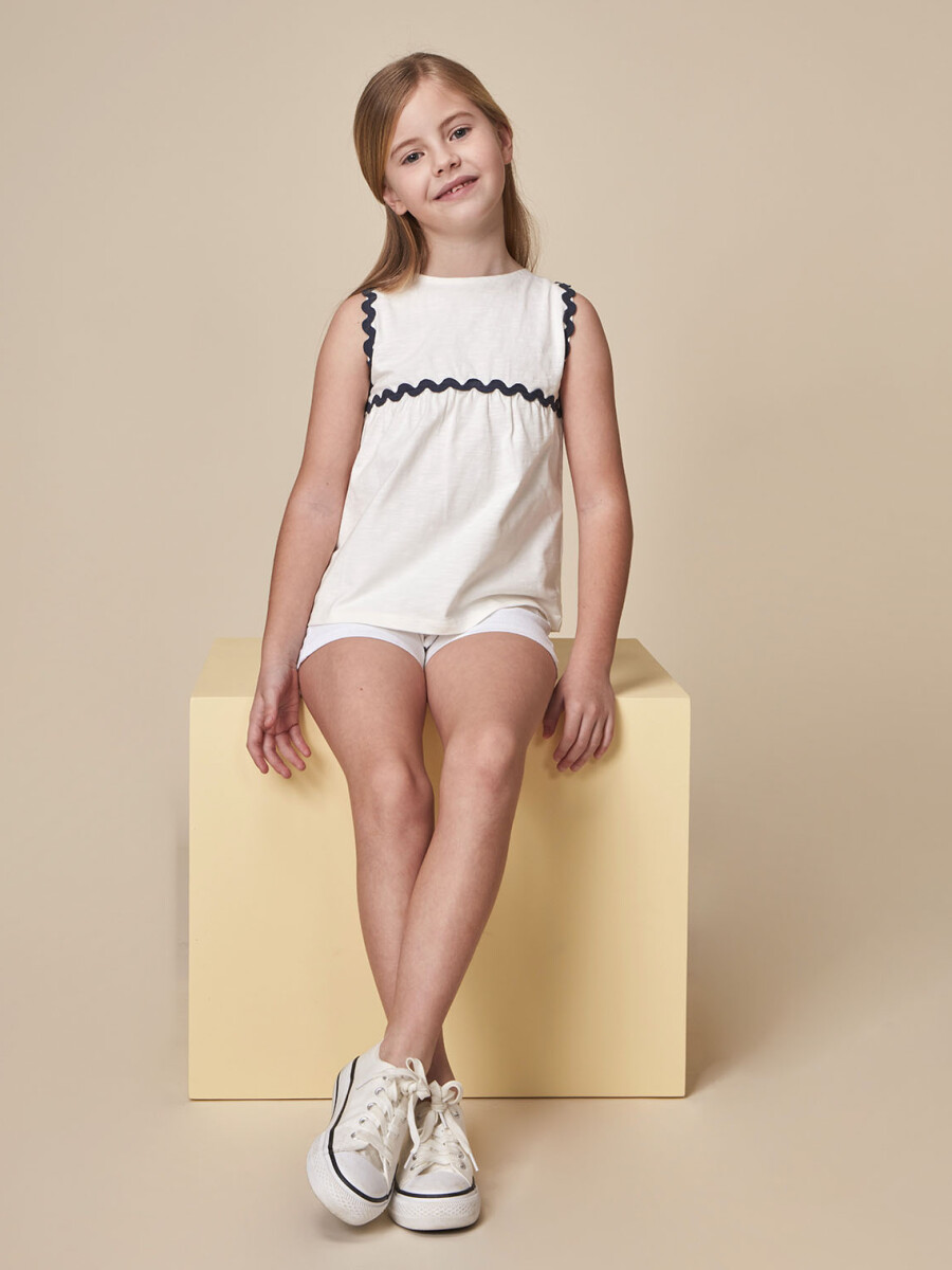 Camiseta Con Detalle De Ondas A Contraste Blanco