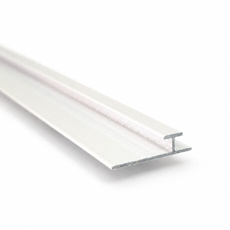 Perfil Para Placas de PVC Union Blanco Mate 3mm x 2.5mts Perfil Para Placas de PVC Union Blanco Mate 3mm x 2.5mts