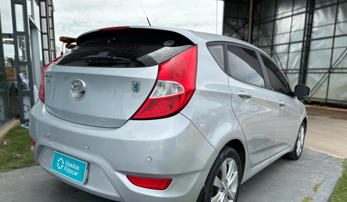 Hyundai Accent 1.4 GL - 2014 Hyundai Accent 1.4 GL - 2014