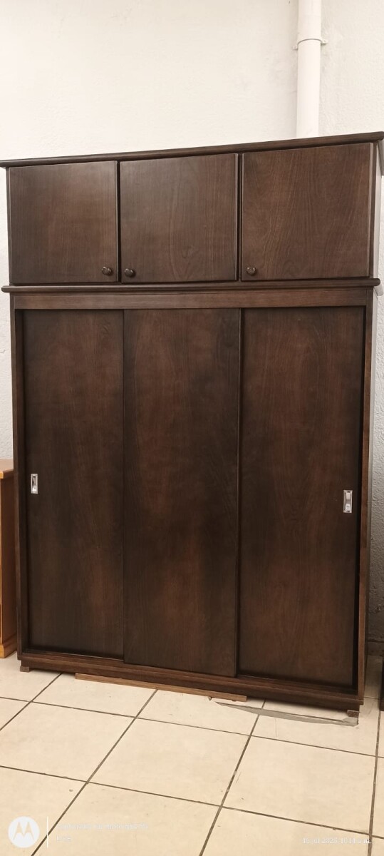 Ropero en Madera 1.60x2.25x0.54 