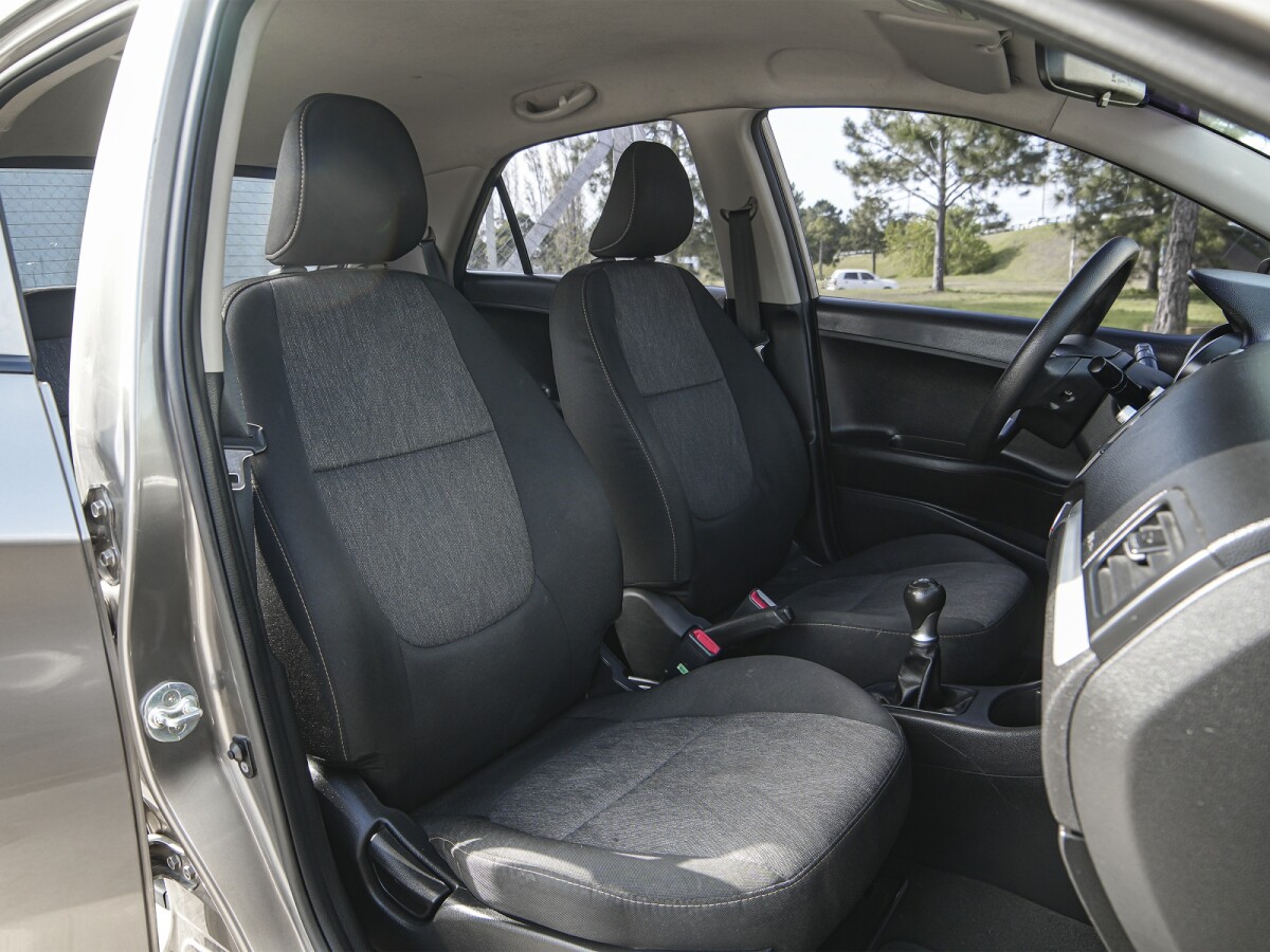 Kia Picanto EX 1.0 Extra Full | Permuta / Financia Kia Picanto EX 1.0 Extra Full | Permuta / Financia