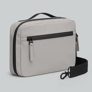 Bolso Gastón Luga Dash Horizontal Vertical Impermeable Color Gris